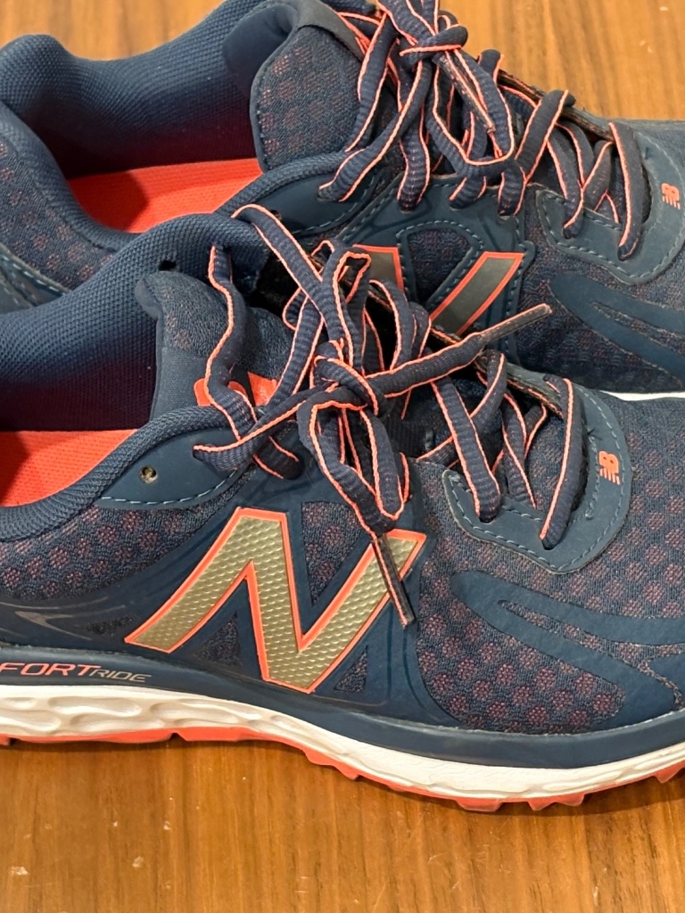 New balance sneakers size 6